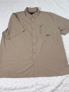 FinTech Short Sleeve Button-Up Shirt in Khaki - Size XL -NWOT